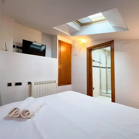 Modern In Old Town W Cathedral Views Girona