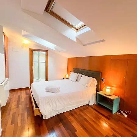 شقة Modern In Old Town W Cathedral Views