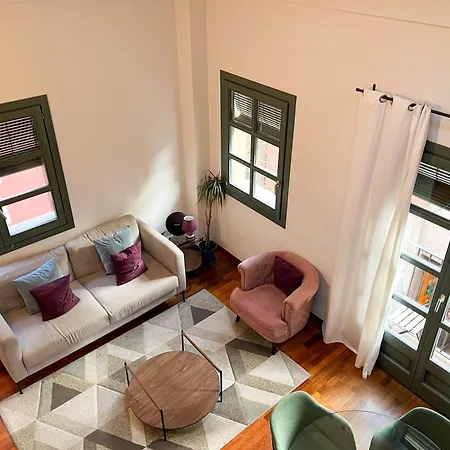 Modern In Old Town W Cathedral Views شقة *